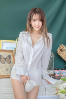 亚洲XXX午休国产熟女屁屁手